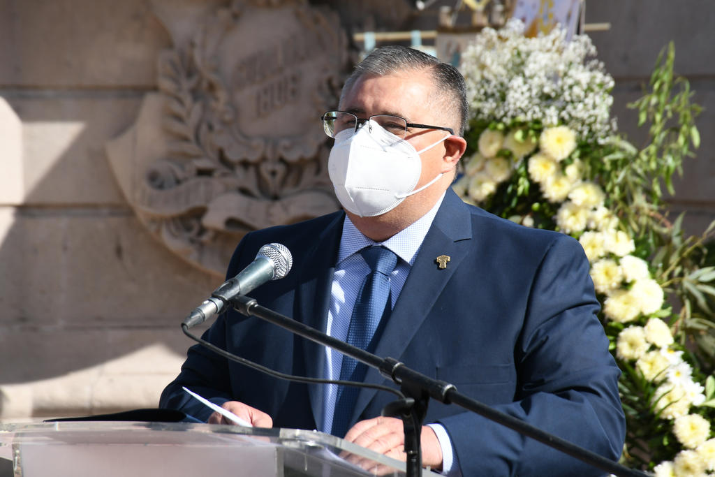Llama alcalde de Torreón a respetar orden en proceso de vacunación COVID