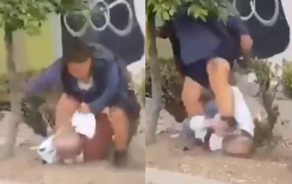 Captan a mujer agrediendo a anciano a patadas y golpes en la CDMX