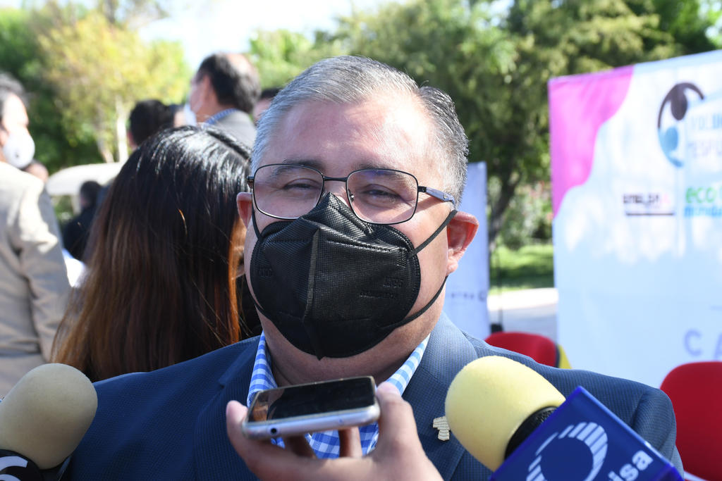 'Era necesario', dice Sergio Lara sobre cambio en logística de vacunación COVID en Torreón