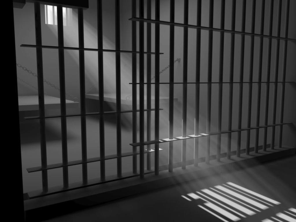 Hombre pasó siete años en prisión al ser condenado ‘por error’