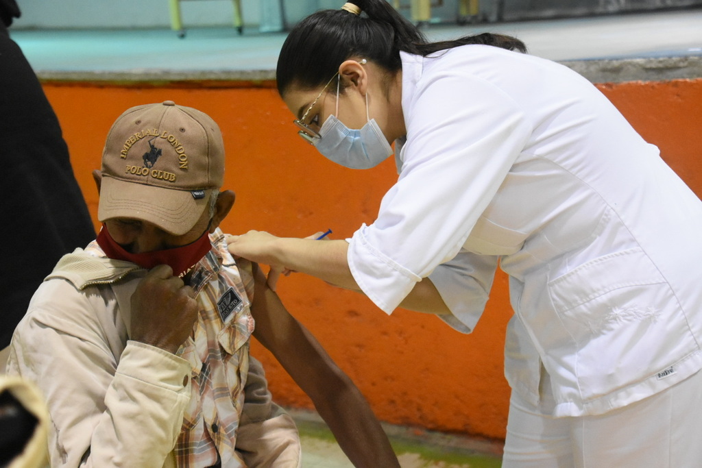 No detienen vacunación en Monclova