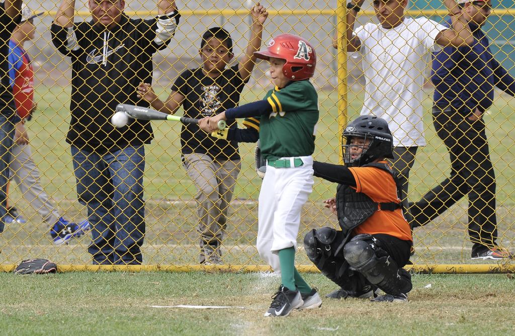 Torneo de beisbol infantil en Semana de Pascua