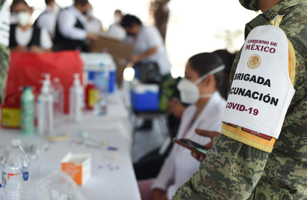 Convocan en Torreón a adultos mayores de 70 y más a acudir a vacunación contra COVID