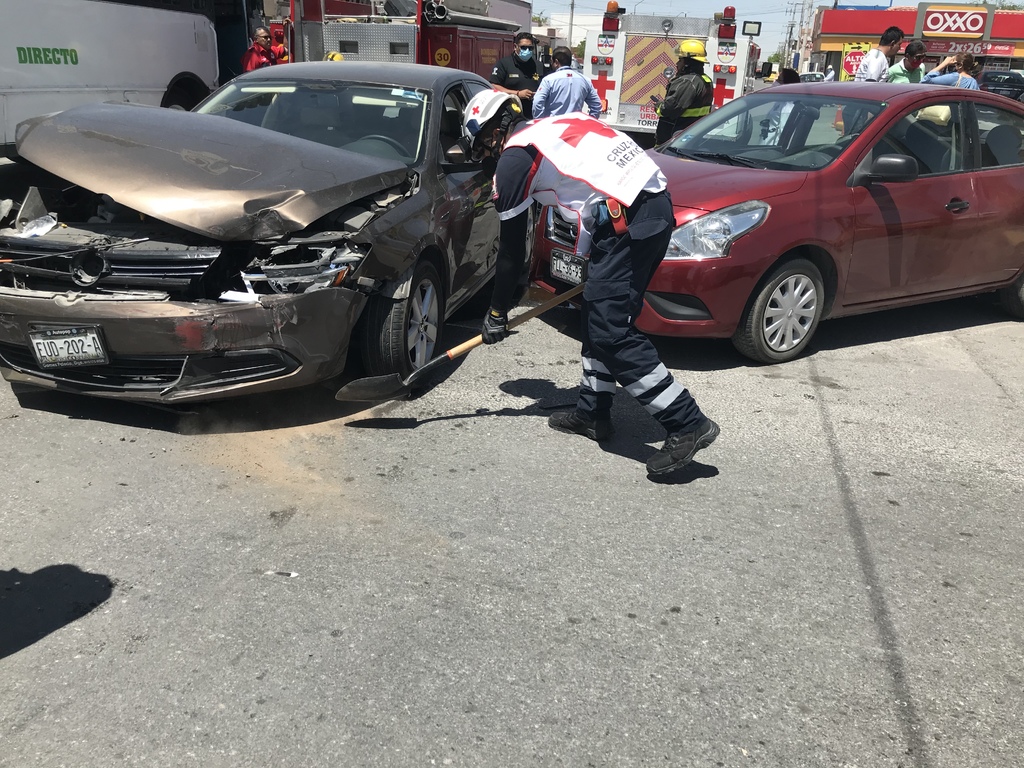 Accidente deja a un herido y daños materiales en Torreón