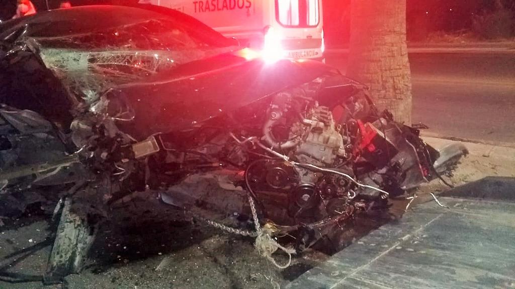 Abandonan vehículo tras accidente en bulevar Torreón-Matamoros
