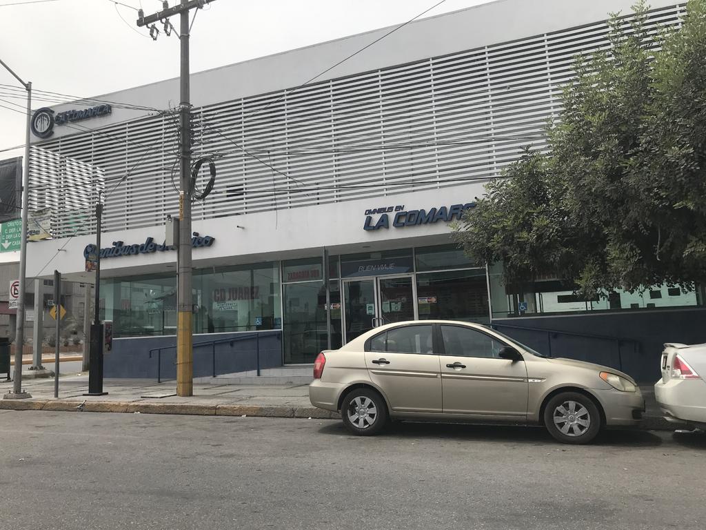 Asaltan en Torreón oficinas de línea de camiones