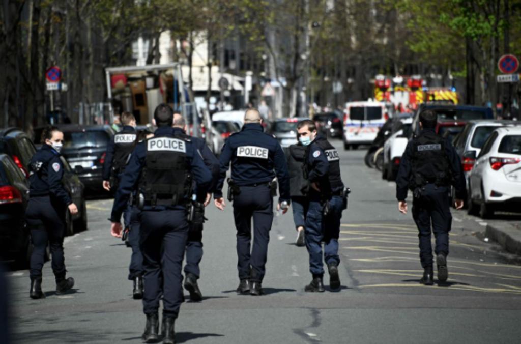 Tiroteo frente a hospital en París deja un muerto y una herida grave