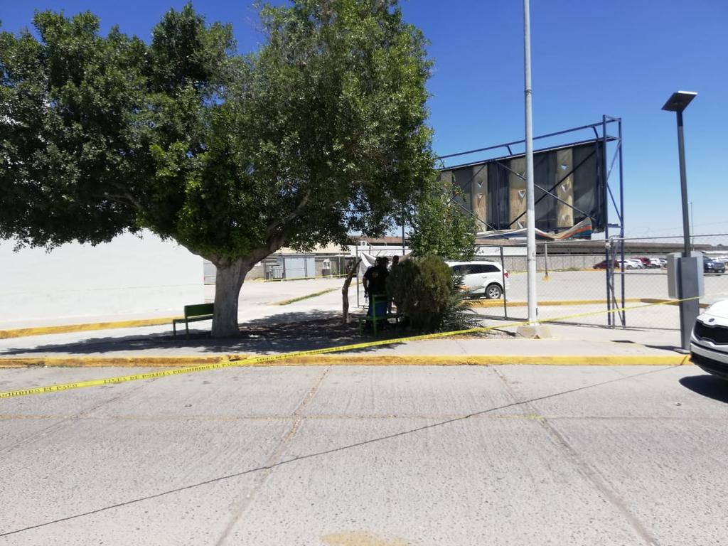 Localizan en Torreón a hombre sin vida a las afueras de Central de Autobuses