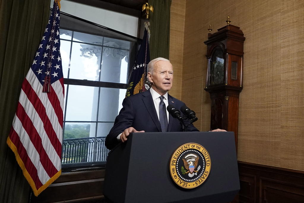 Biden sanciona a Rusia y expulsa a diez diplomáticos rusos de EUA