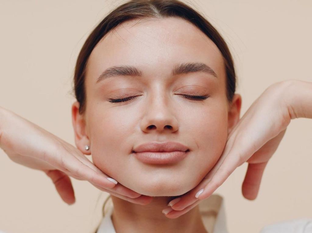 Beneficios del ‘Face Yoga’ para tu rostro