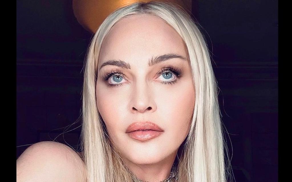 Madonna sorprende con rostro rejuvenecido a sus 62 años
