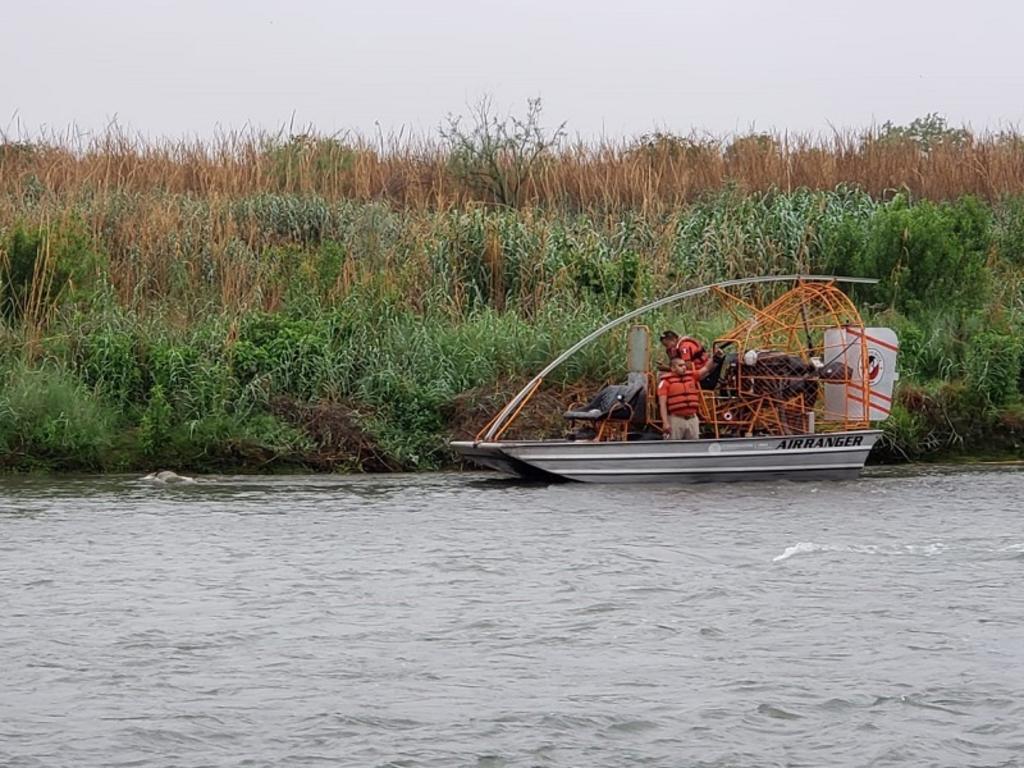 Localizan y recuperan cuerpo de mujer flotando en aguas del río Bravo