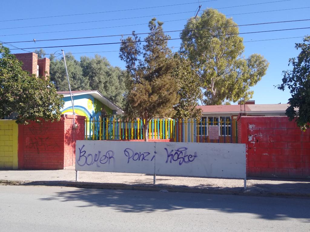 Roban dos escuelas y oficinas de la Coordinación Educativa en Matamoros