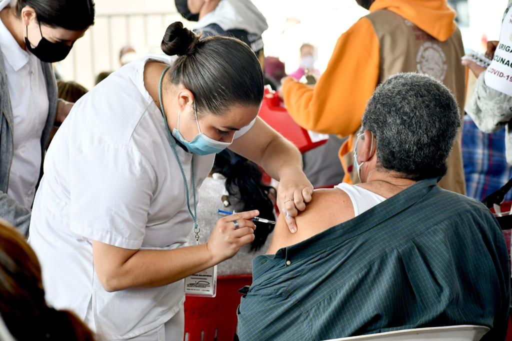 Inicia segunda dosis de vacuna COVID para adultos mayores en Monclova