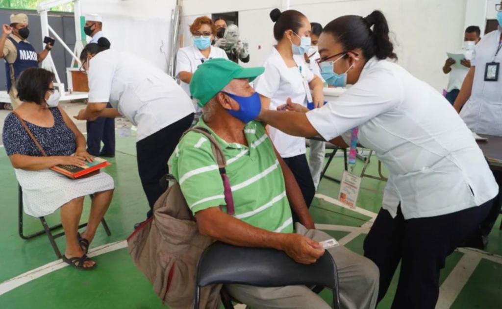 Muere adulto mayor tras recibir vacuna de CanSino en Oaxaca
