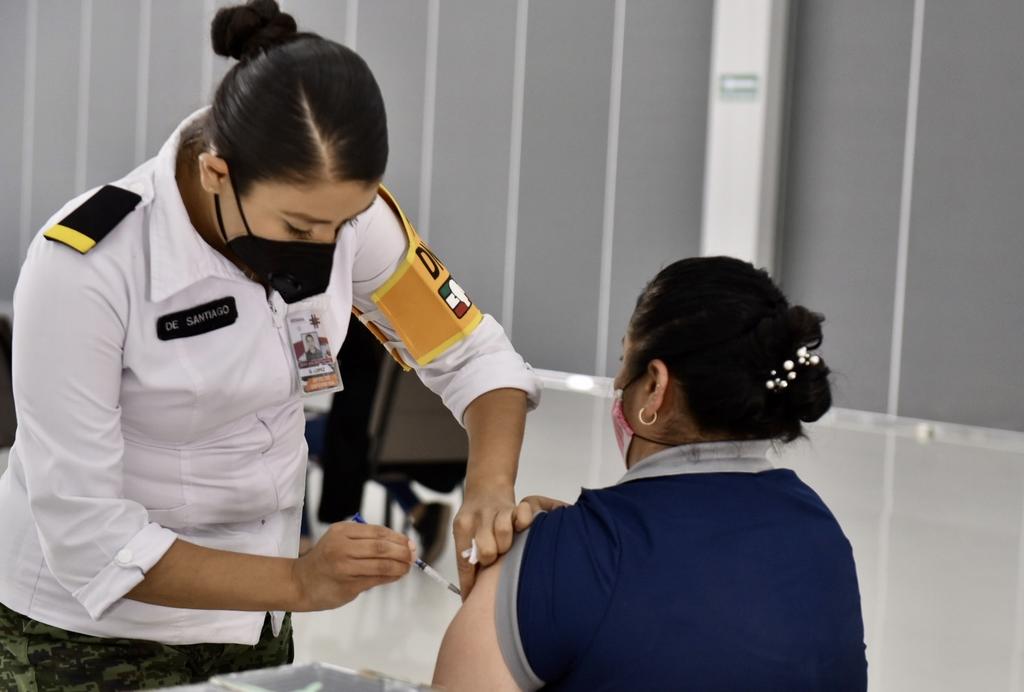 Coahuila vacunó contra el COVID en 5 días a más de 71 mil trabajadores de la educación