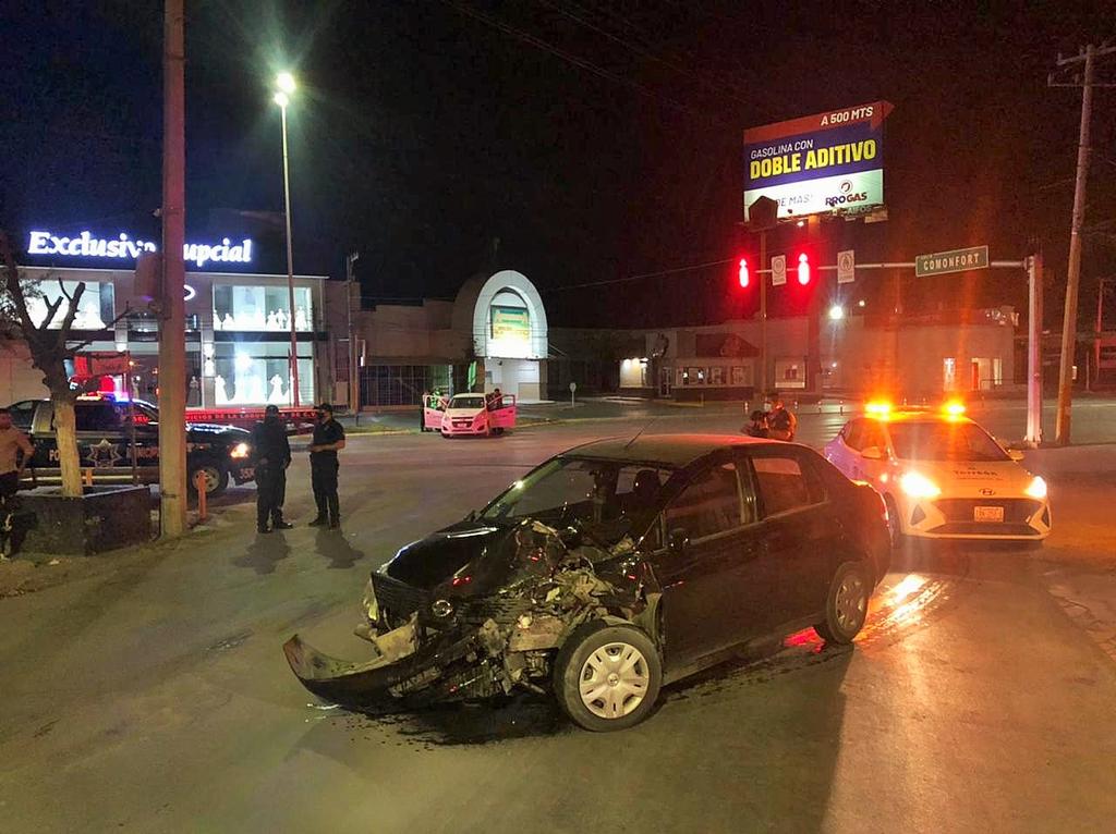 Conductor ebrio en Torreón provoca accidente