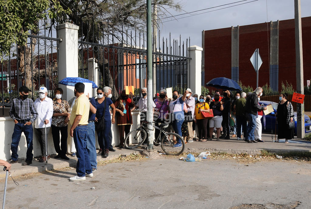 No hay necesidad de aglomerarse: alcalde de Torreón sobre vacunación antiCOVID