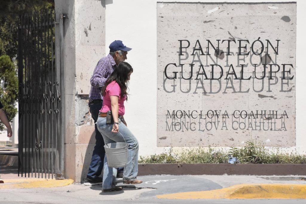 Molesta a ciudadanía cierre de panteones en Monclova y Frontera