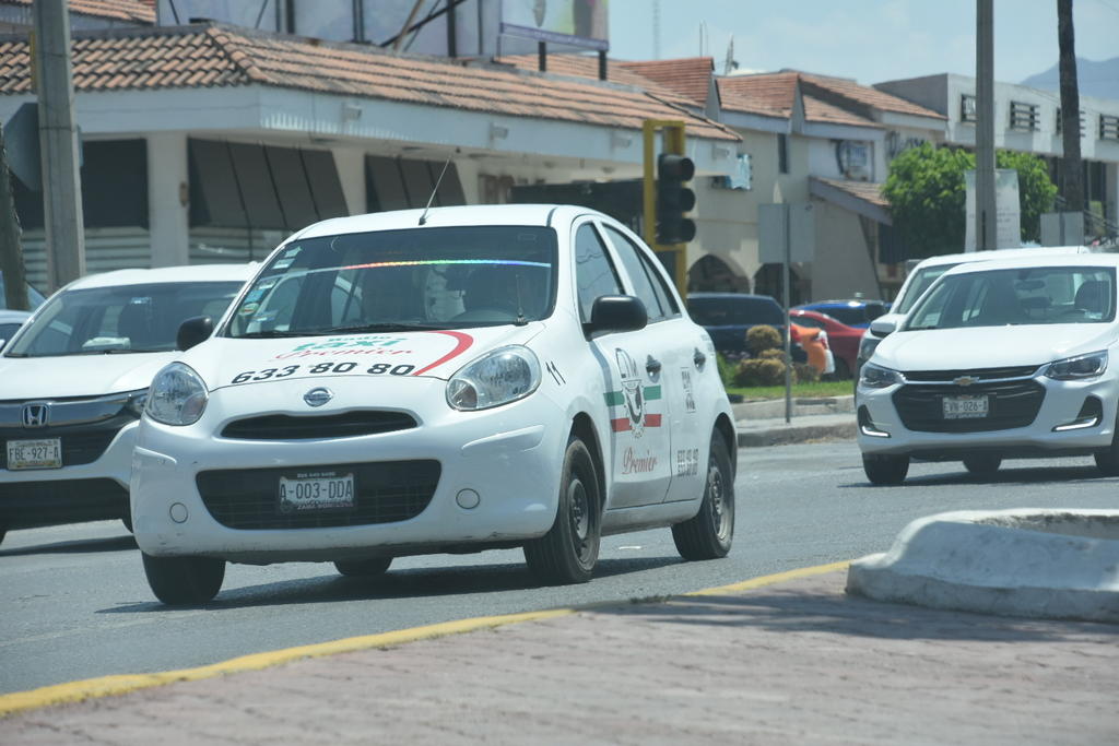 Sanitizarán taxis por cuenta propia en Monclova