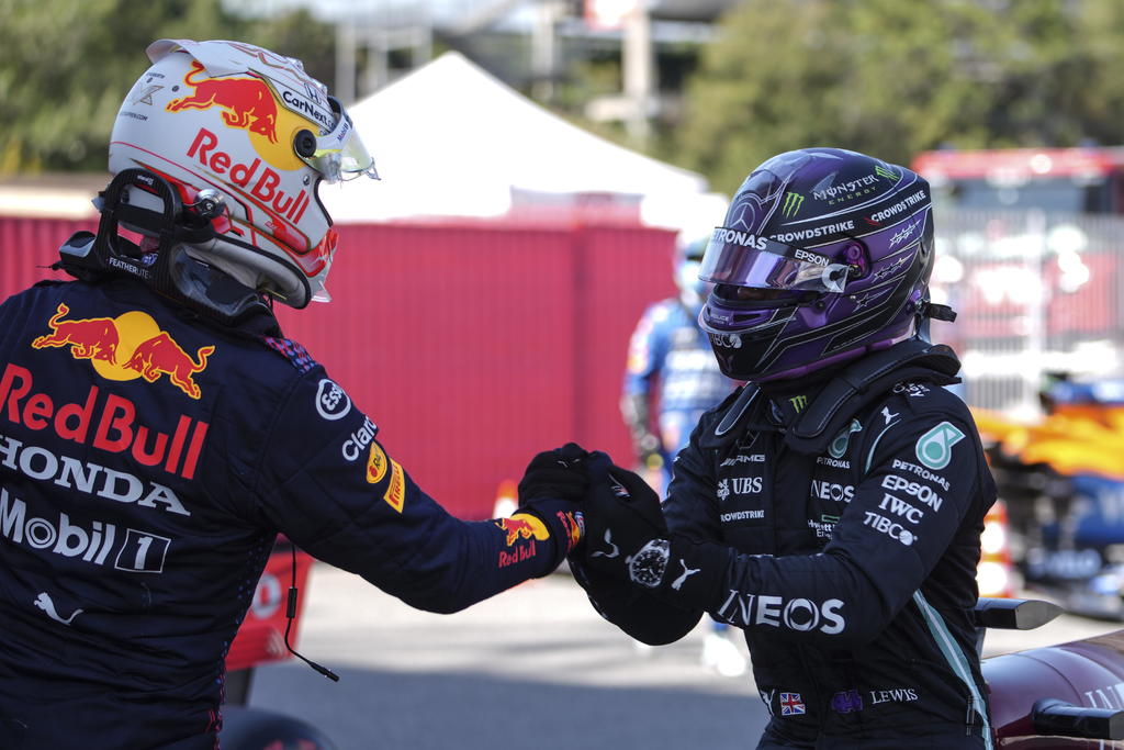 Max Verstappen domina los últimos libres; 'Checo' Pérez termina décimo
