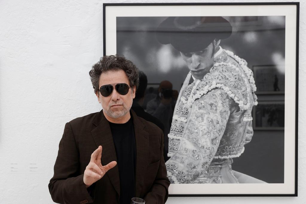 Andrés Calamaro plasma su pasión taurina en exposición fotográfica