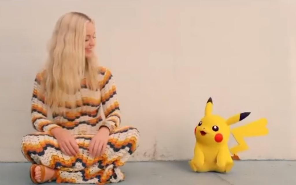 Katy 'vibra' junto a Pikachu en 'Electric'