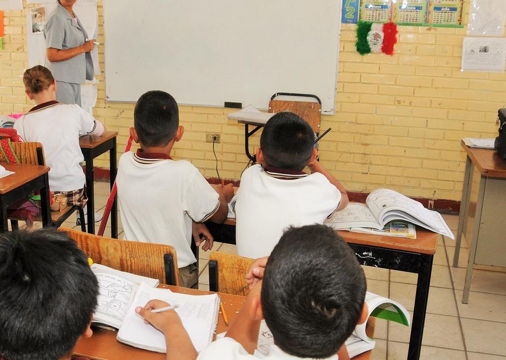 Regresan a clases presenciales escuelas públicas en Coahuila