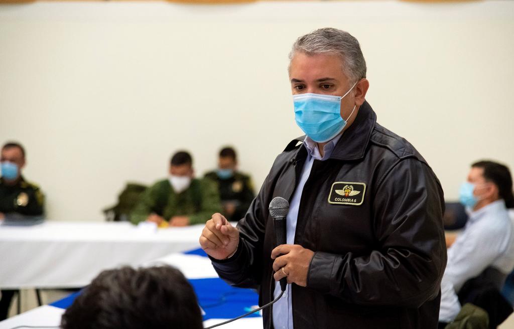 Ordena presidente de Colombia desplegar a fuerza pública para desbloquear vías