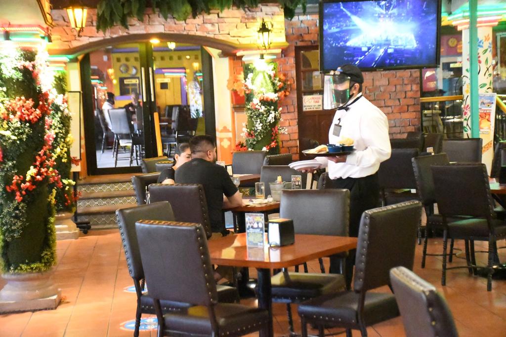 Apagones afectan al sector restaurantero en Torreón