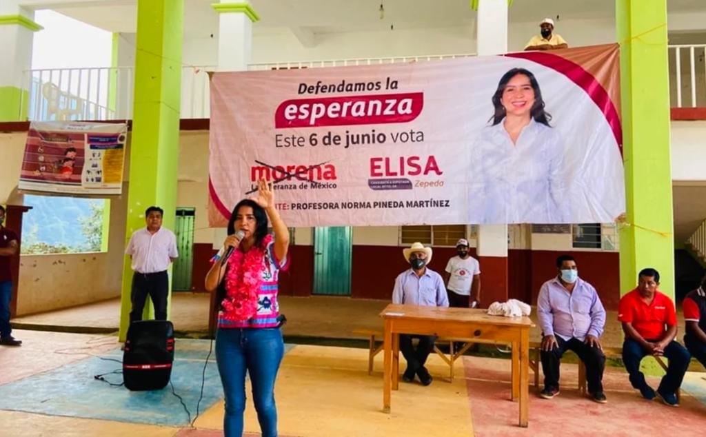 Acusan presencia de grupo armado en mitin de candidata en Oaxaca