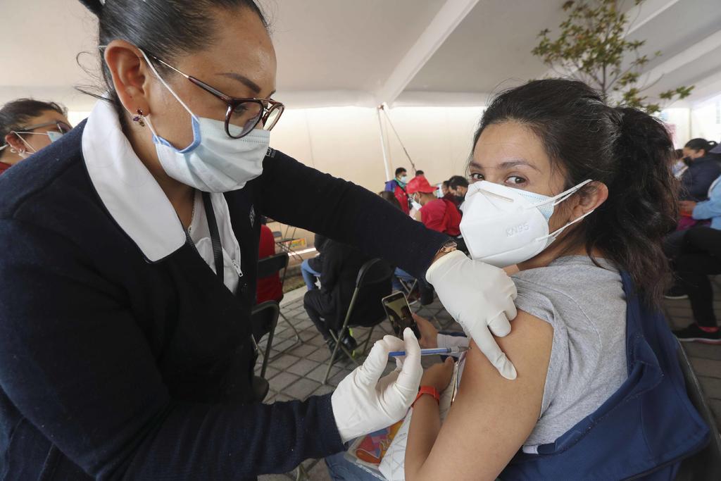 Confirma AMLO que se suspenderá vacunación antiCOVID el domingo