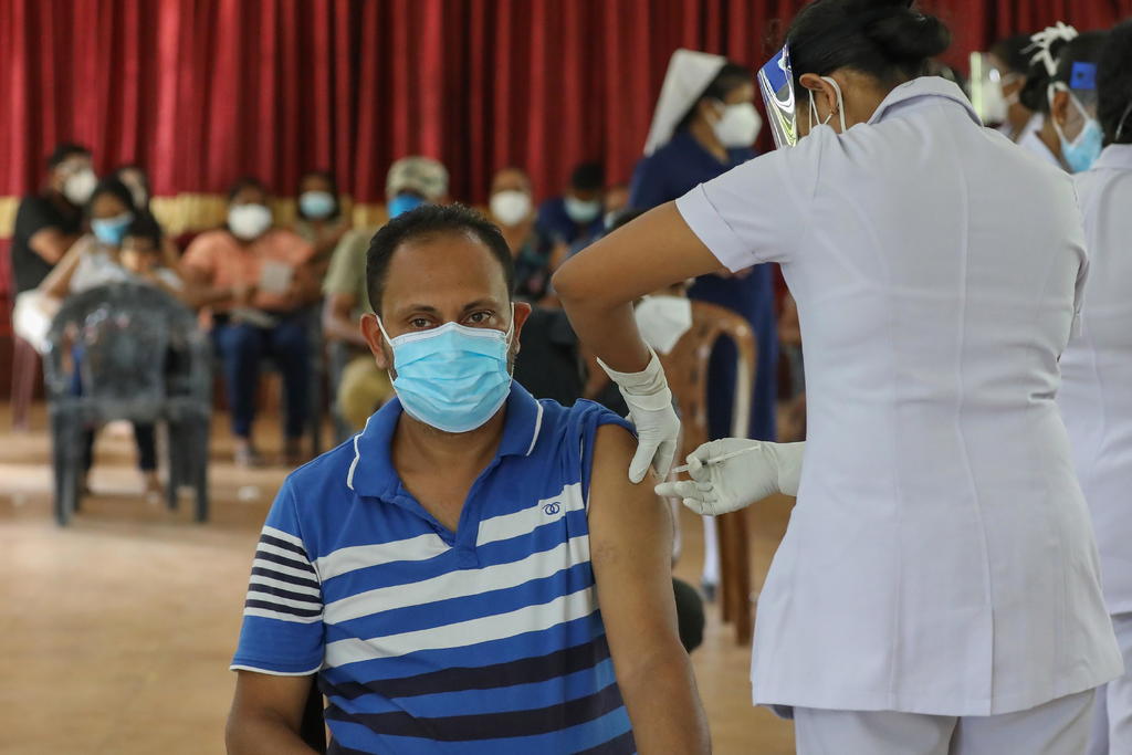 Aboga OMS por triplicar esfuerzos durante campaña de vacunación