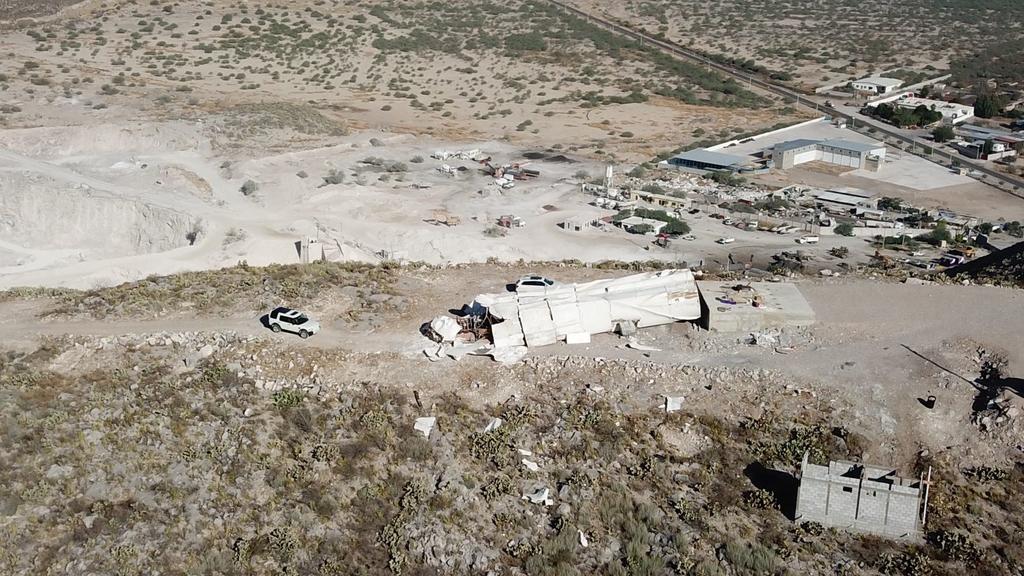 Cierran zona tras caída de la estructura de la Virgen del Desierto en Gómez Palacio