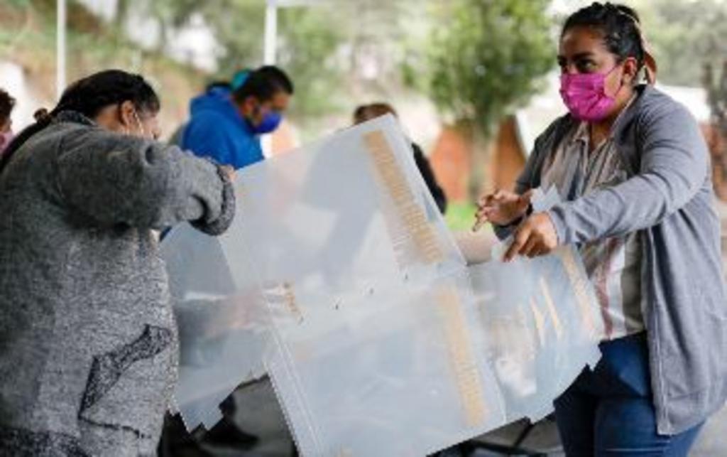 Irrumpen casilla con armas en Michoacán