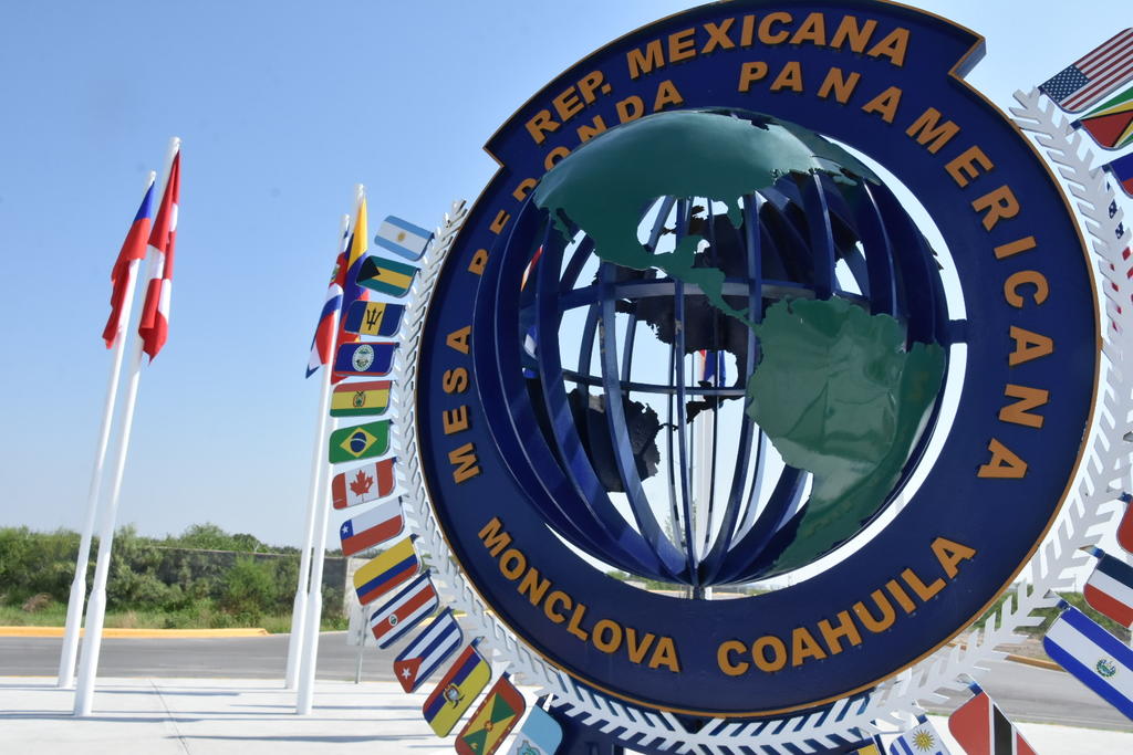 Construyen monumento a Mesa Panamericana en Monclova; cumplen 50 años