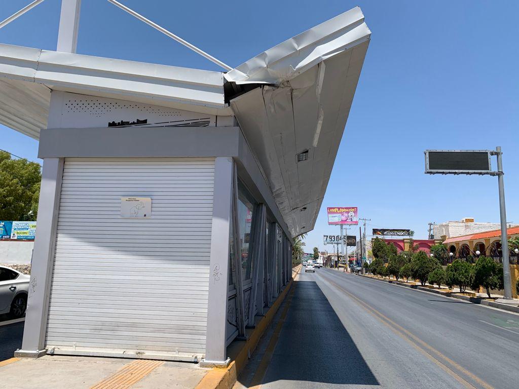 Piden reparar parabús del Metrobús Laguna en Torreón