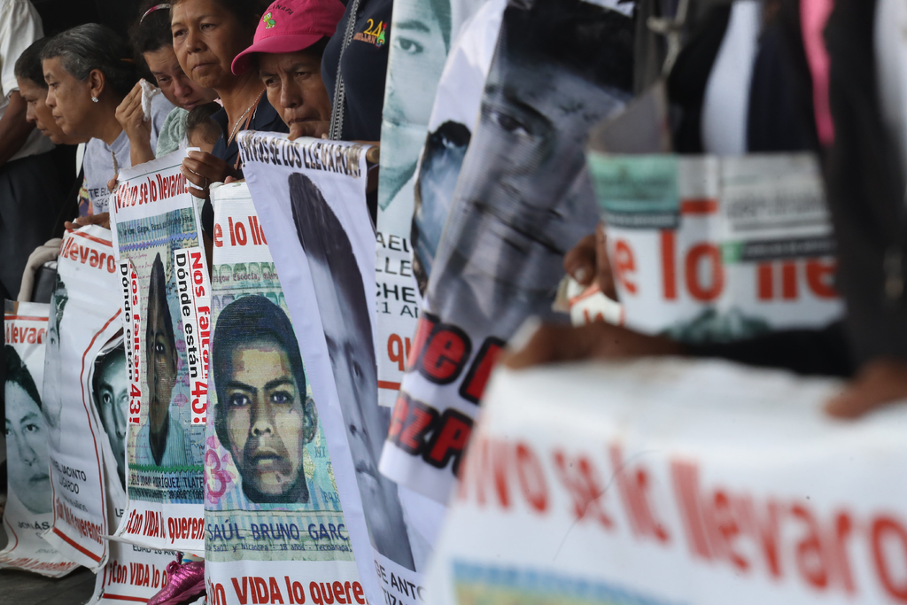 Investiga SFP a militares por caso Ayotzinapa