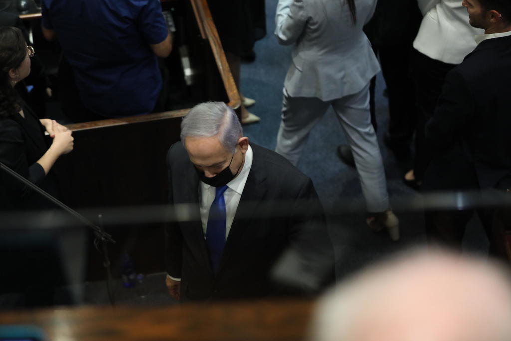 Amplia coalición logra derrocar a Netanyahu en Israel