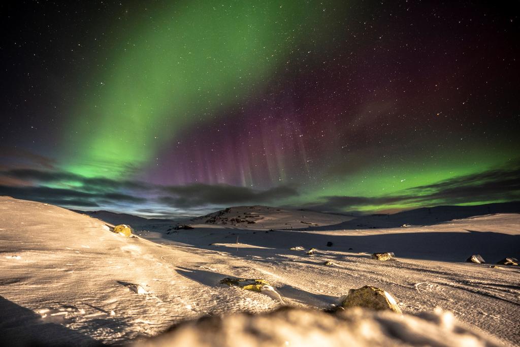 Auroras boreales son causadas por poderosas ondas electromagnéticas