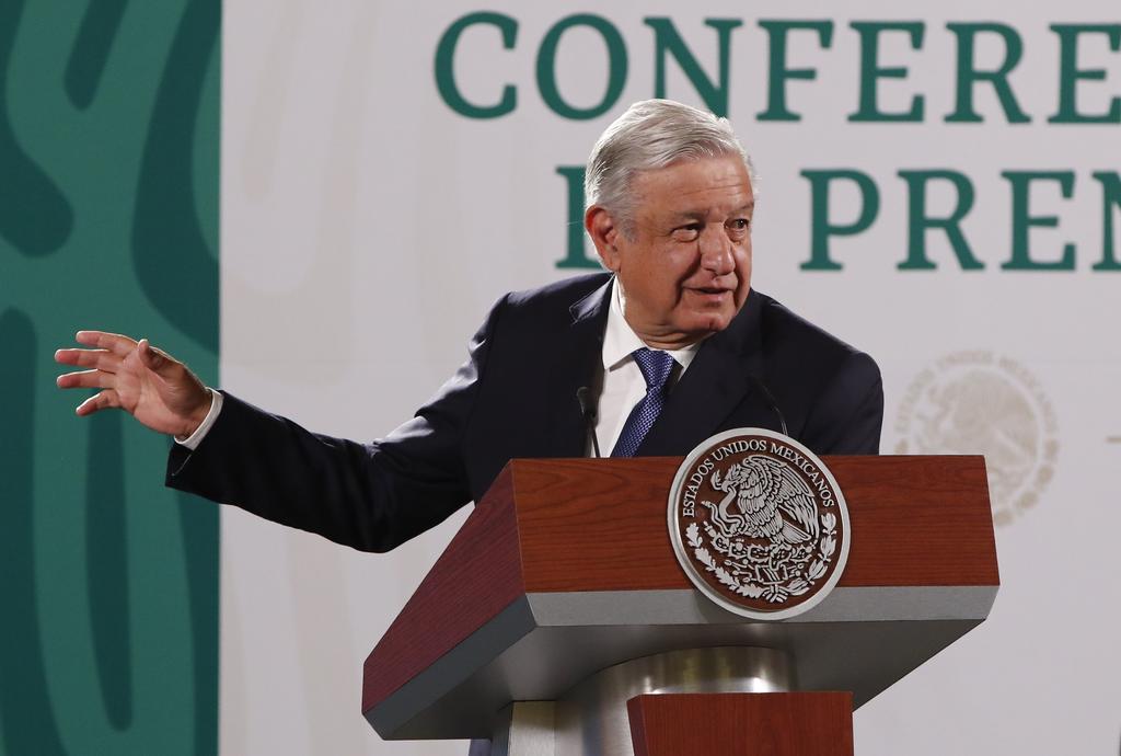 López Obrador anuncia 'Tianguis del Bienestar' con venta de mercancías decomisadas