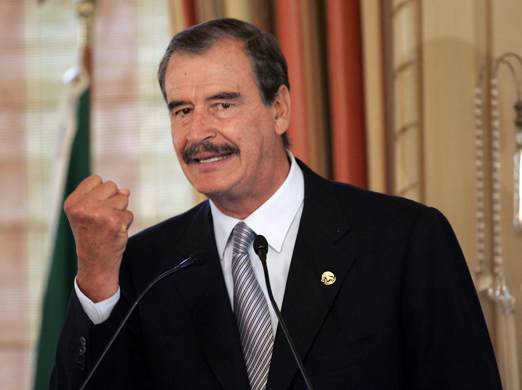Vicente Fox llama 'zafada' a Claudia Sheinbaum por respaldar a AMLO en consulta a expresidentes