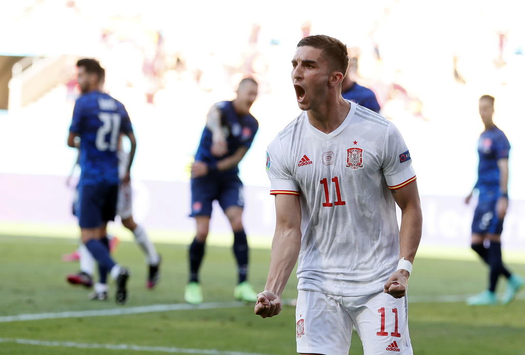España golea sin piedad a Eslovaquia y avanza a octavos de final en la Euro