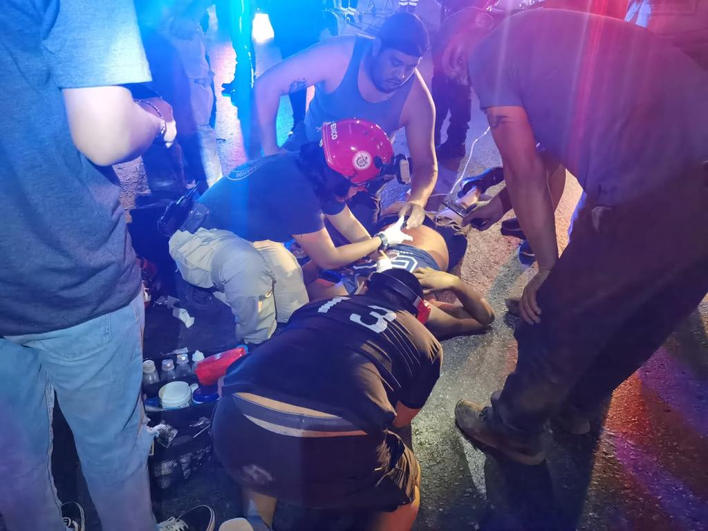 Ciclista es arrollado en el periférico de Gómez Palacio; responsable es buscado por las autoridades