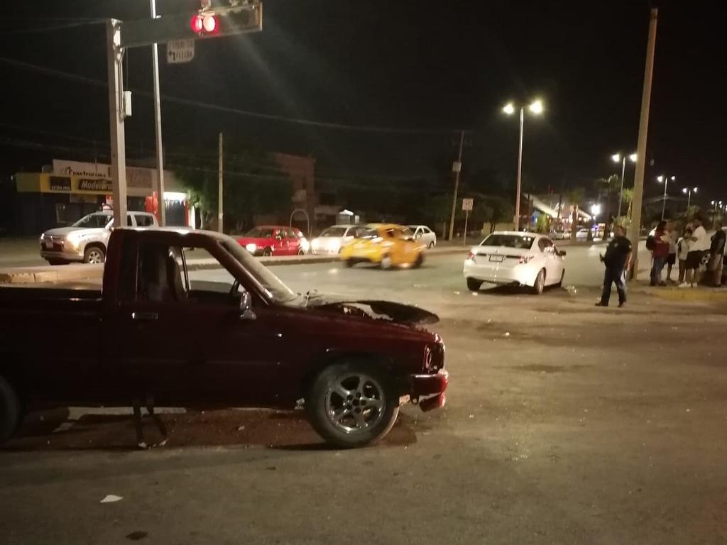 Accidente en colonia Campestre La Rosita de Torreón deja tres lesionados