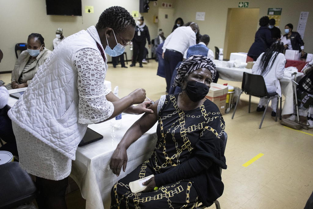 El Banco Mundial anuncia 600 mde para impulsar las vacunas contra el COVID-19 en África