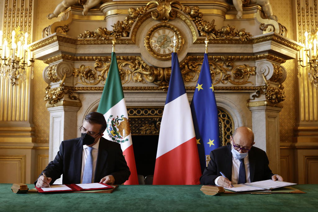 Francia y México firman acuerdo contra el tráfico de artefactos históricos