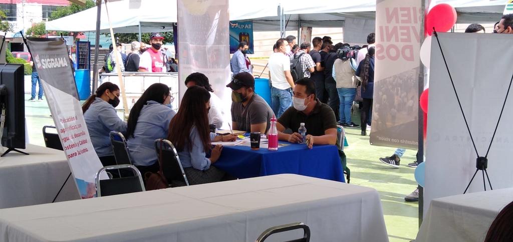 Se dificulta llenar perfiles de vacantes a buscadores en Feria del Empleo en Torreón