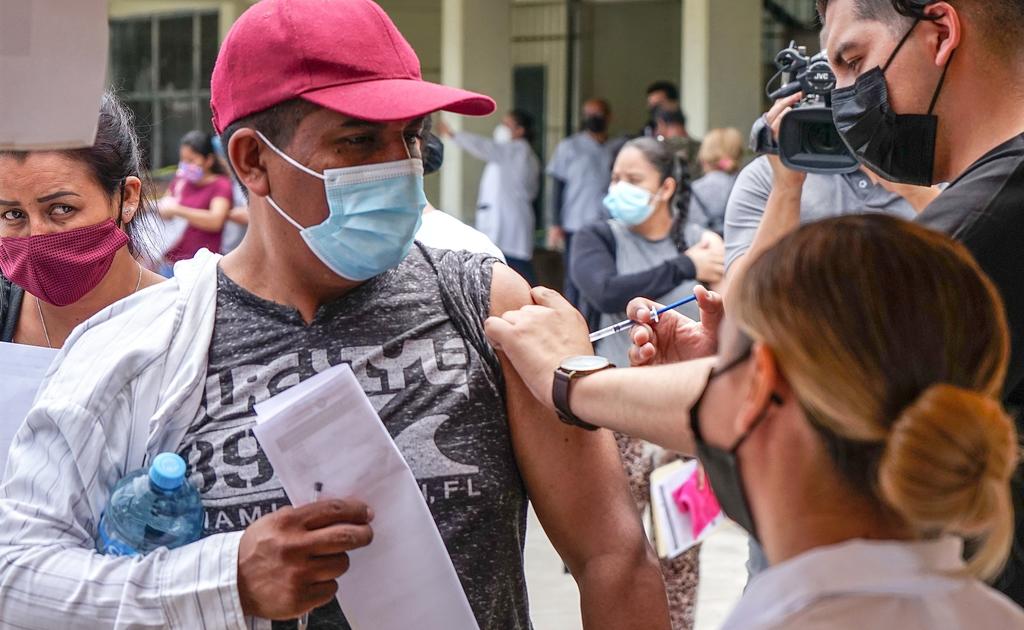 Vacunación arranca en segunda etapa para mayores de 50 en Ramos Arizpe