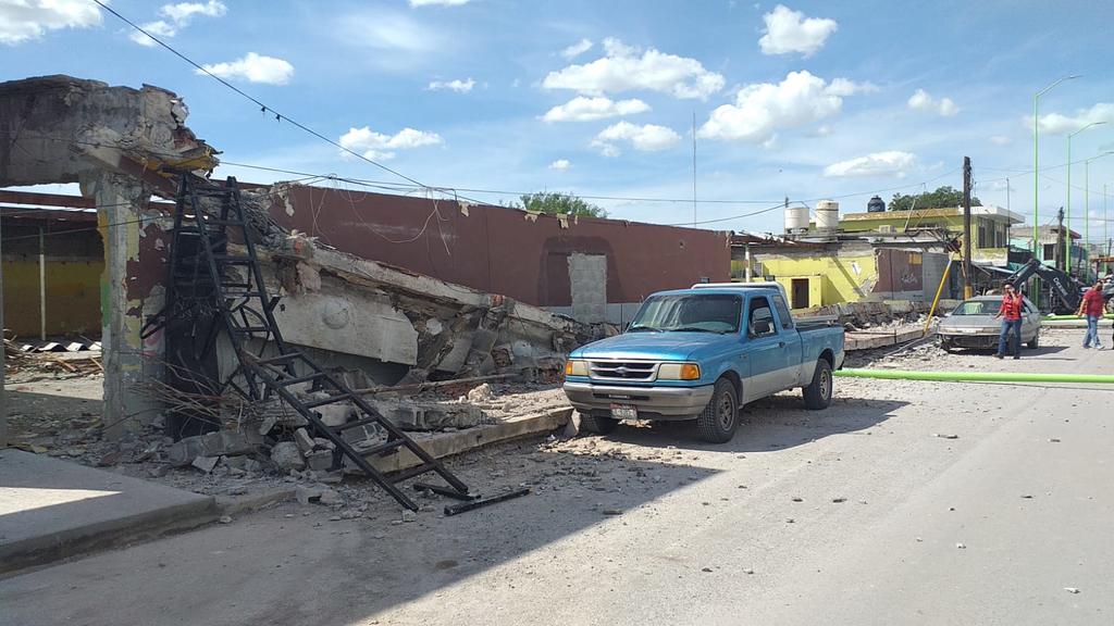 Marquesina colapsa en antiguo edificio del Centro de Ciudad Frontera